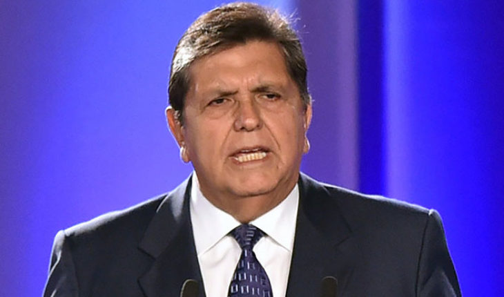 Alan García, ex presidente de Perú, se dispara en la cabeza al ser detenido por el caso Odebrecht