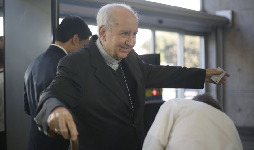 Cardenal Errázuriz a Fiscalia: “Es mejor que no haya sacerdotes homosexuales”