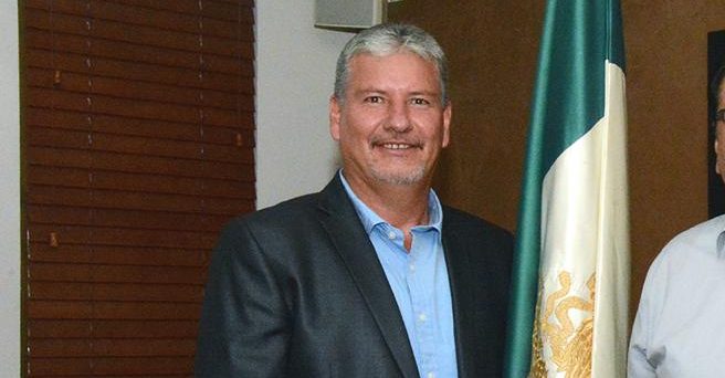 Condenan a alcalde de Sonora por pasaporte falso para ir a EU