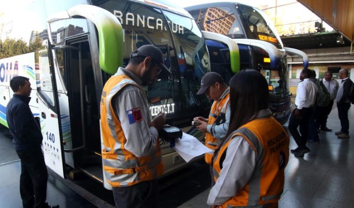Dirección del Trabajo fiscalizará buses interurbanos el fin de semana