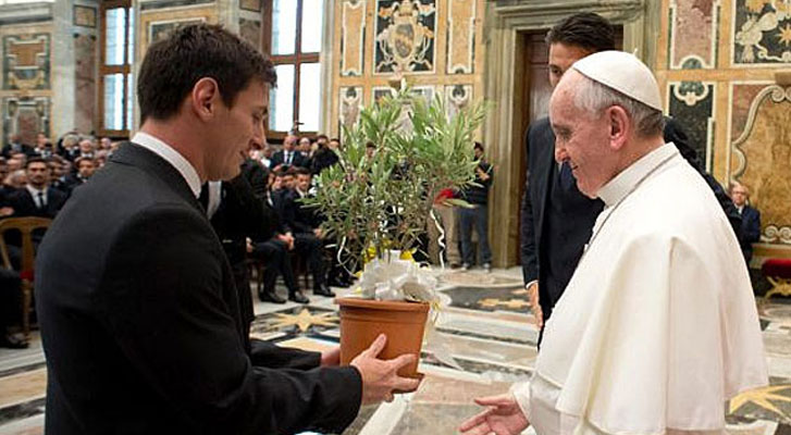 En teoría, es un sacrilegio llamar “Dios” a Lionel Messi: Papa Francisco