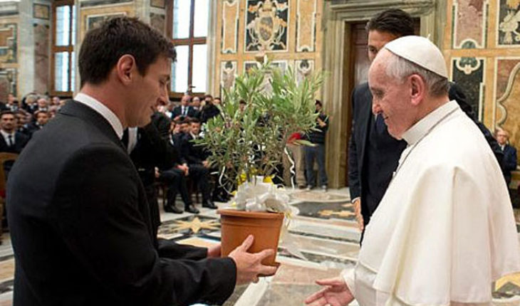 En teoría, es un sacrilegio llamar “Dios” a Lionel Messi: Papa Francisco