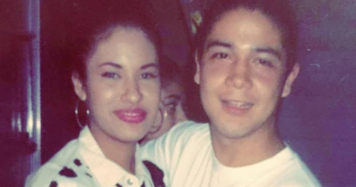 Esposo de Selena Quintanilla rompe la promesa que le hizo hace 27 años