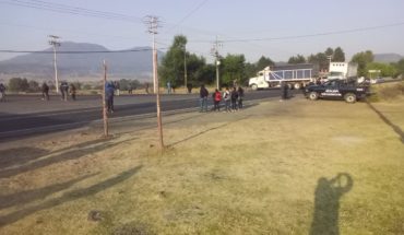 Habitantes de la Meseta Purépecha bloquean carretera; protestan contra Godoy Castro