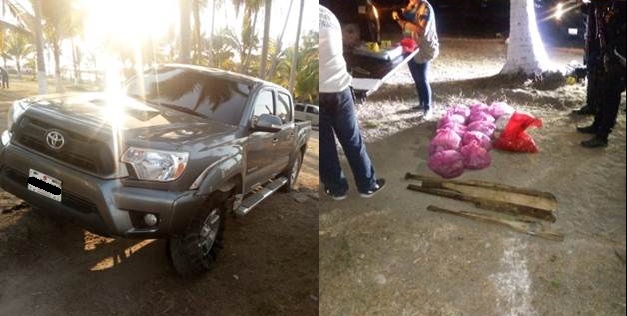 Marina asegura vehículo robado con armas y presunta droga en Nayarit
