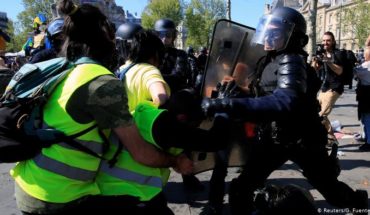 París vive nueva jornada de protesta de los “chalecos amarillos”