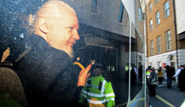 Revelan como vivía Julian Assange en la Embajada de Ecuador