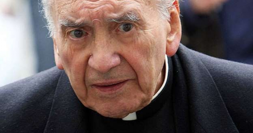 Salen a la luz los sórdidos pecados de Renato Poblete: Denunciante hace crudo relato de los abusos de uno de los iconos de los jesuitas