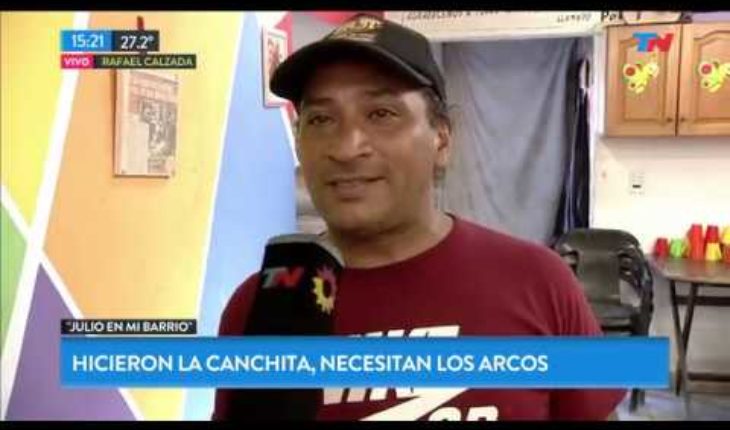 Video: Julio en mi barrio: hicieron la canchita, ahora faltan los arcos
