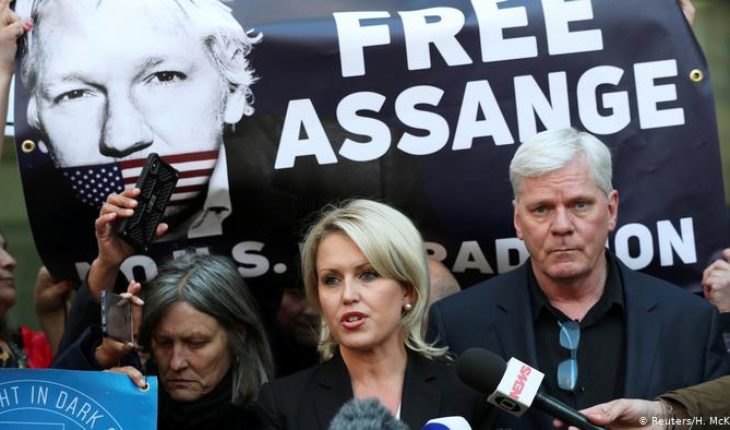 translated from Spanish: Abogada: Assange dispuesto a cooperar con autoridades suecas