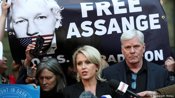 Abogada: Assange dispuesto a cooperar con autoridades suecas