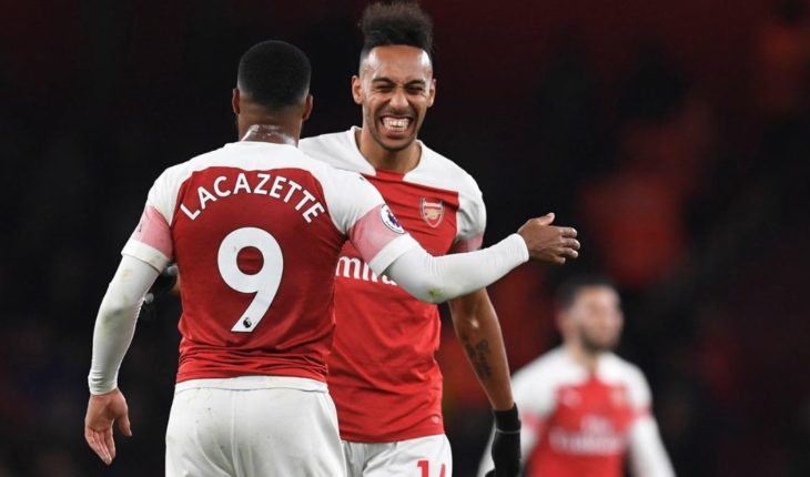 translated from Spanish: Arsenal beat Newcastle and is the third premiere