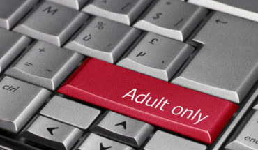 Británicos que quieran ver porno en internet, tendrán que demostrar la mayoría de edad