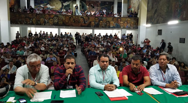 CNTE goes against networks by Mexico