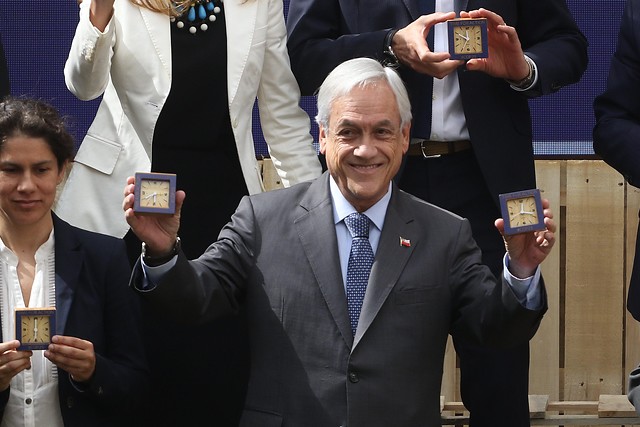 Cadem: Aprobación de la idea de legislar la reforma tributaria no hizo subir a Piñera