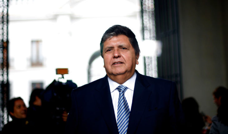 translated from Spanish: Caso Odebrecht: muere el expresidente peruano Alan García tras dispararse cuando iba a ser detenido