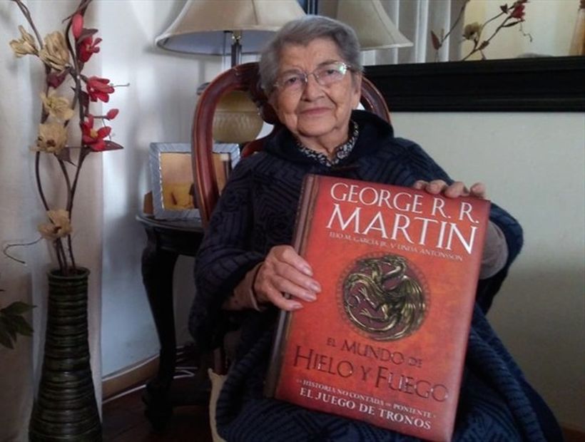 Chilean 95 years grandma is famous for being a fan of Game of Thrones