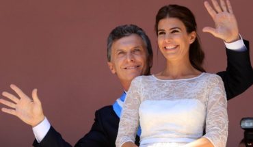 translated from Spanish: Controversy over a manual for guys they talk about Macri and Cristina