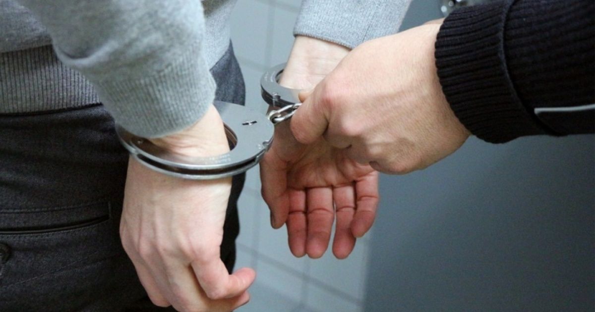 Detained man who had order of apprehension in the shell