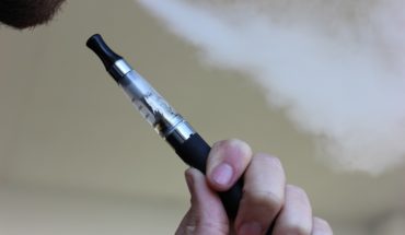 translated from Spanish: Electronic cigarettes: a solution or a problem?