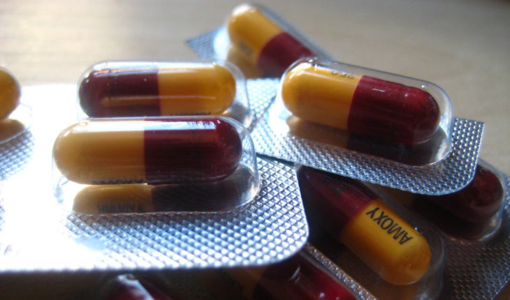 translated from Spanish: Errors of use and hypersensitivity to amoxicillin