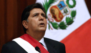 translated from Spanish: Fallece el ex presidente peruano Alan García