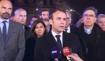 translated from Spanish: Hablo Macron tras el incendio en Notre Dame: “La vamos a reconstruir todos juntos”
