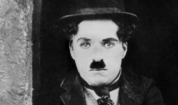 translated from Spanish: Hoy se cumplen 130 años del nacimiento del gran Charles Chaplin