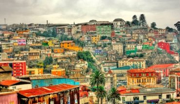 translated from Spanish: Launch application love Valparaiso to encourage recycling