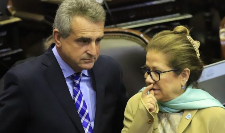 translated from Spanish: Quorum but not majority: the opposition failed to pass bills