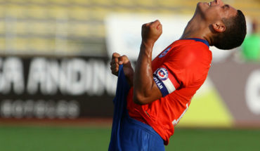 translated from Spanish: Sudamericano Sub-17: Chile beat Ecuador on his debut by the hexagonal end