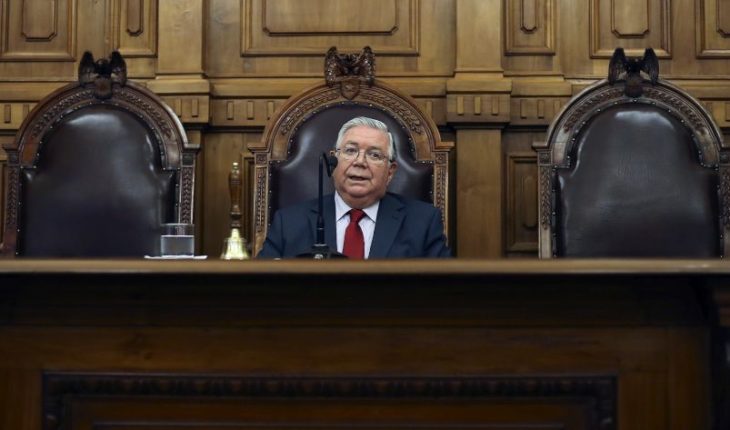 translated from Spanish: Supreme suspends other two judges investigated for influence peddling