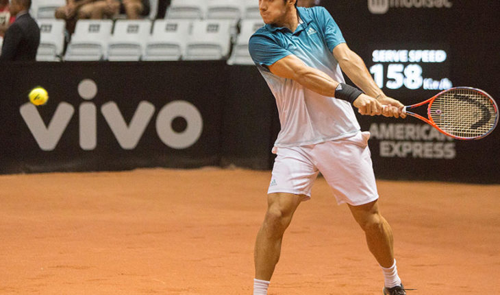 translated from Spanish: Tennis: Garin overcame the second seeded Houston ATP and advances to quarters