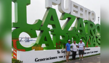 translated from Spanish: To promote a development plan to Lázaro Cárdenas, Fermín Barnabas agrees