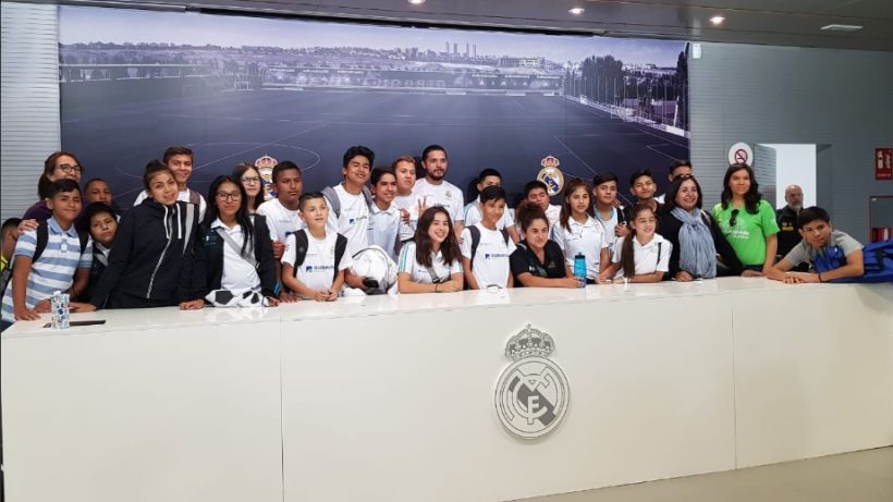 Zidane received Chilean children in the sports city of Real Madrid