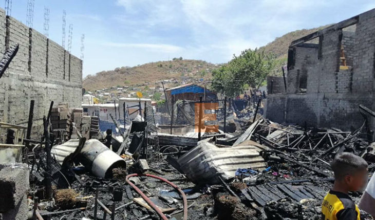 Fuego consume seis casa en la colonia Ampliación Leandro Valle en Morelia