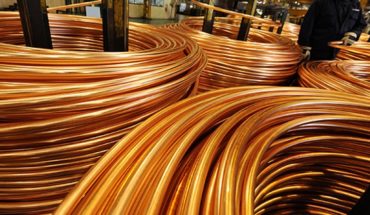 Guerra comercial sigue golpeando precio del cobre, que cae 1,8 % en la semana