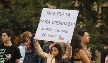 Investigadores chilenos salieron a la calle en una nueva marcha mundial por la ciencia