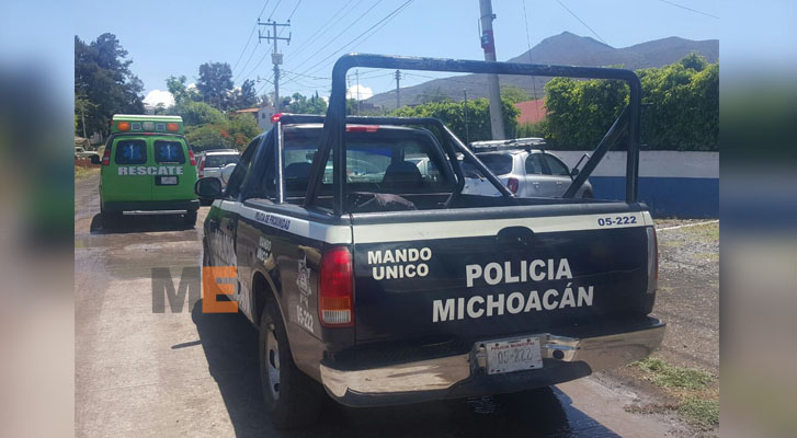 Preso salta la barda del penal de Sahuayo, Michoacán para escapar, se fractura una pierna y lo atrapan de nuevo