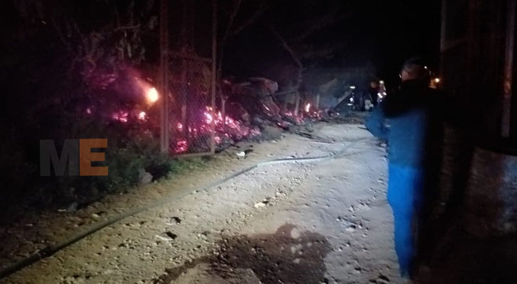 Se incendian siete viviendas en colonia irregular de Uruapan, Michoacán