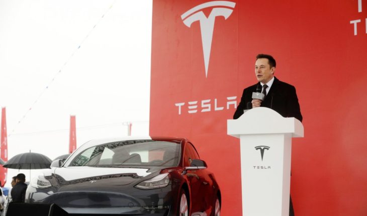 Tesla se desploma con “intensas” revisiones de gastos de Musk
