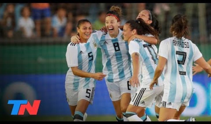 Video: La Selección Femenina de Fútbol rumbo al mundial