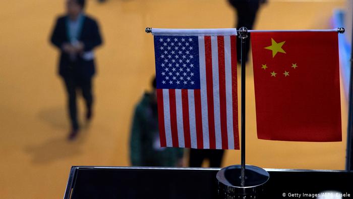 China warns US that the veto to Huawei could "damage" its trade relations