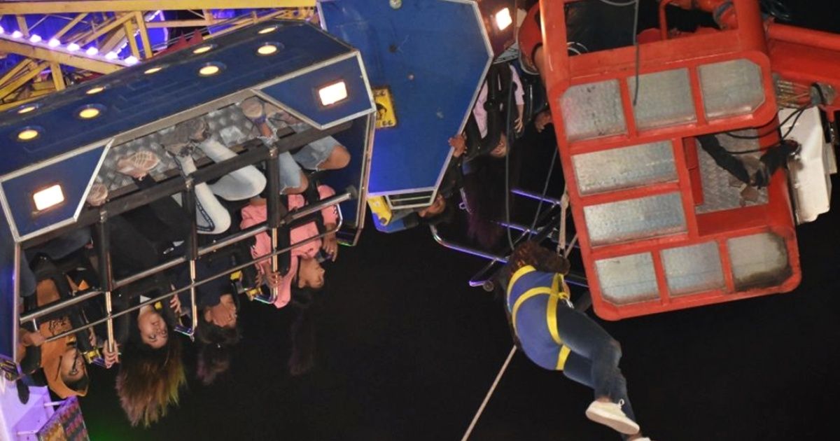 Drama in a San Juan amusement park: 31 people were hanged of a game