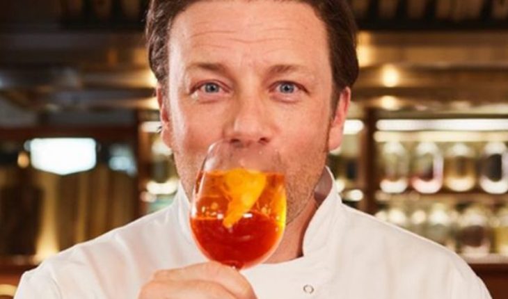 translated from Spanish: Jamie Oliver: Why went bankrupt the empire of restaurants of the famous British chef