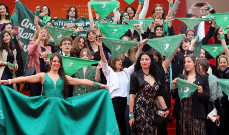 translated from Spanish: “Let It Be Law”: the film about abortion that dyed the Festival of Cannes Green