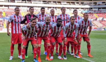 translated from Spanish: Necaxa hits first