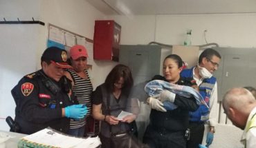 translated from Spanish: Police attend childbirth of 14-year-old girl in metro Apricot