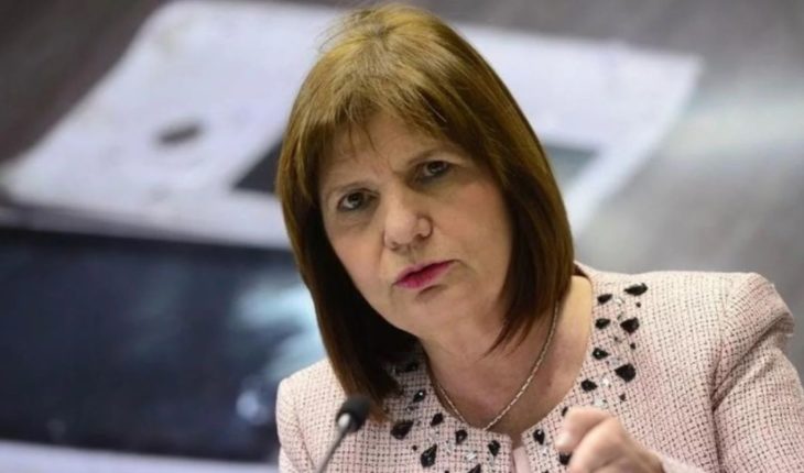 translated from Spanish: Raiding truckers: Bullrich rules out a “personal fight” with Moyano