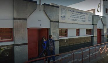 translated from Spanish: Report that a priest harassed five students from a Dock Sud college